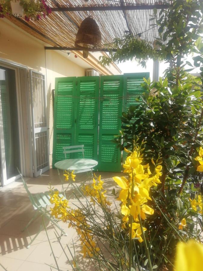 Attico 59 Bed & Breakfast Bisceglie Bagian luar foto